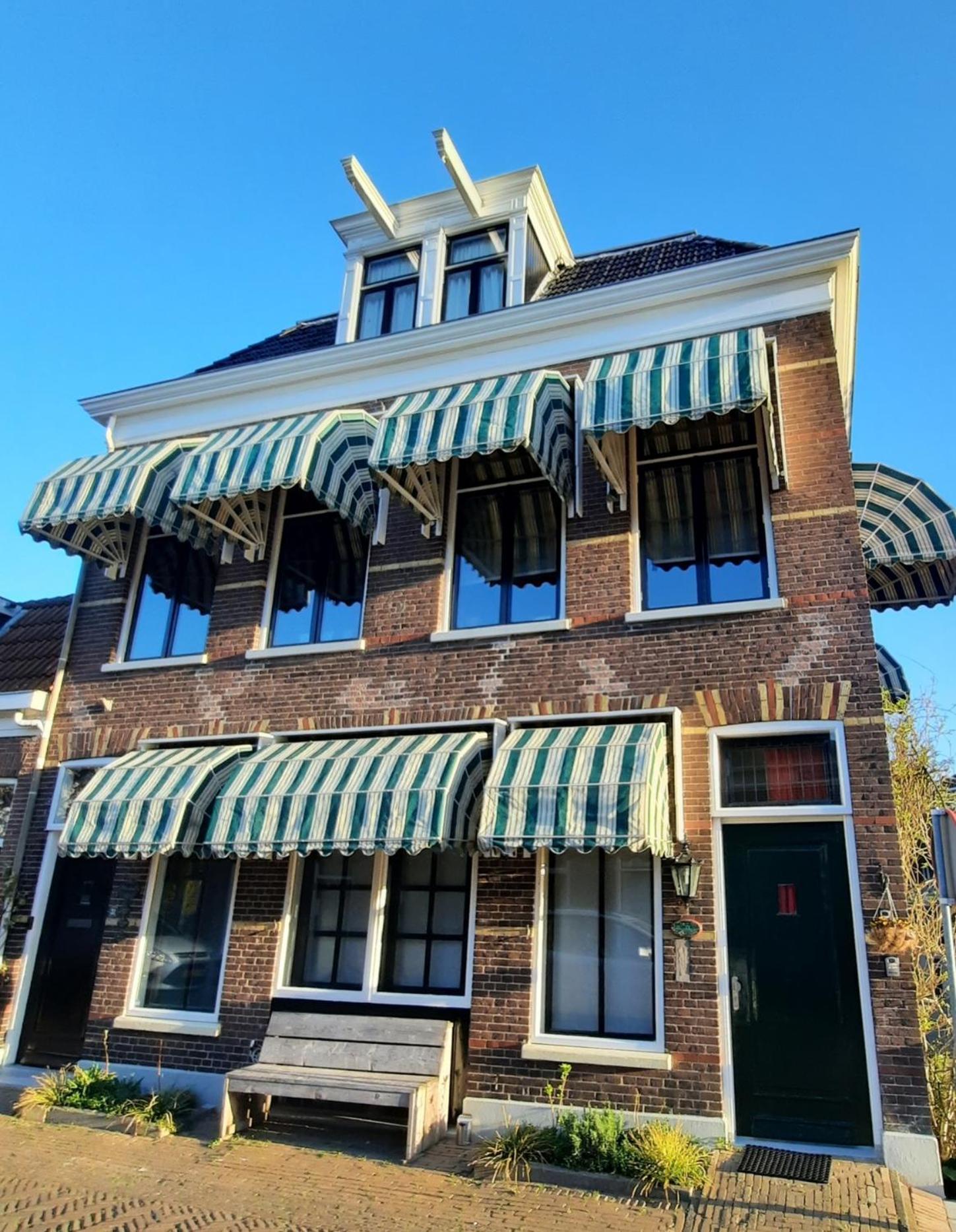 Lekkerwegbijleeuwen, 1 Minuut Naar Hartje Centrum Снек Екстер'єр фото